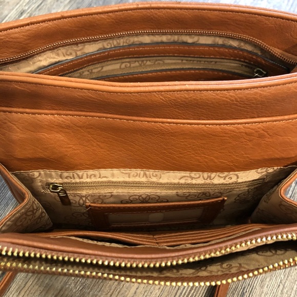 Enzo Angiolini cross body purse - Picture 4 of 5